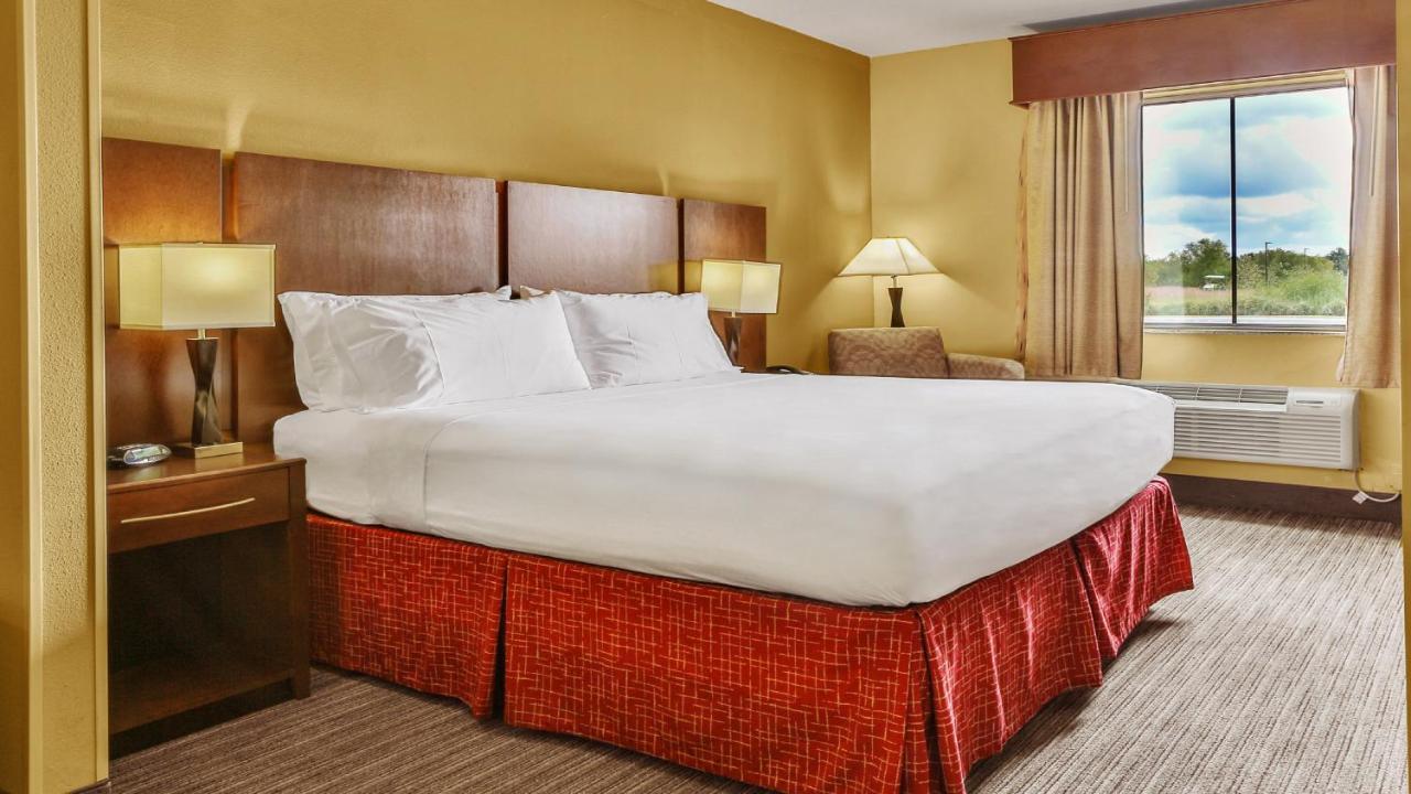 Holiday Express & Houston South - Near By Ihg Hotel Pearland