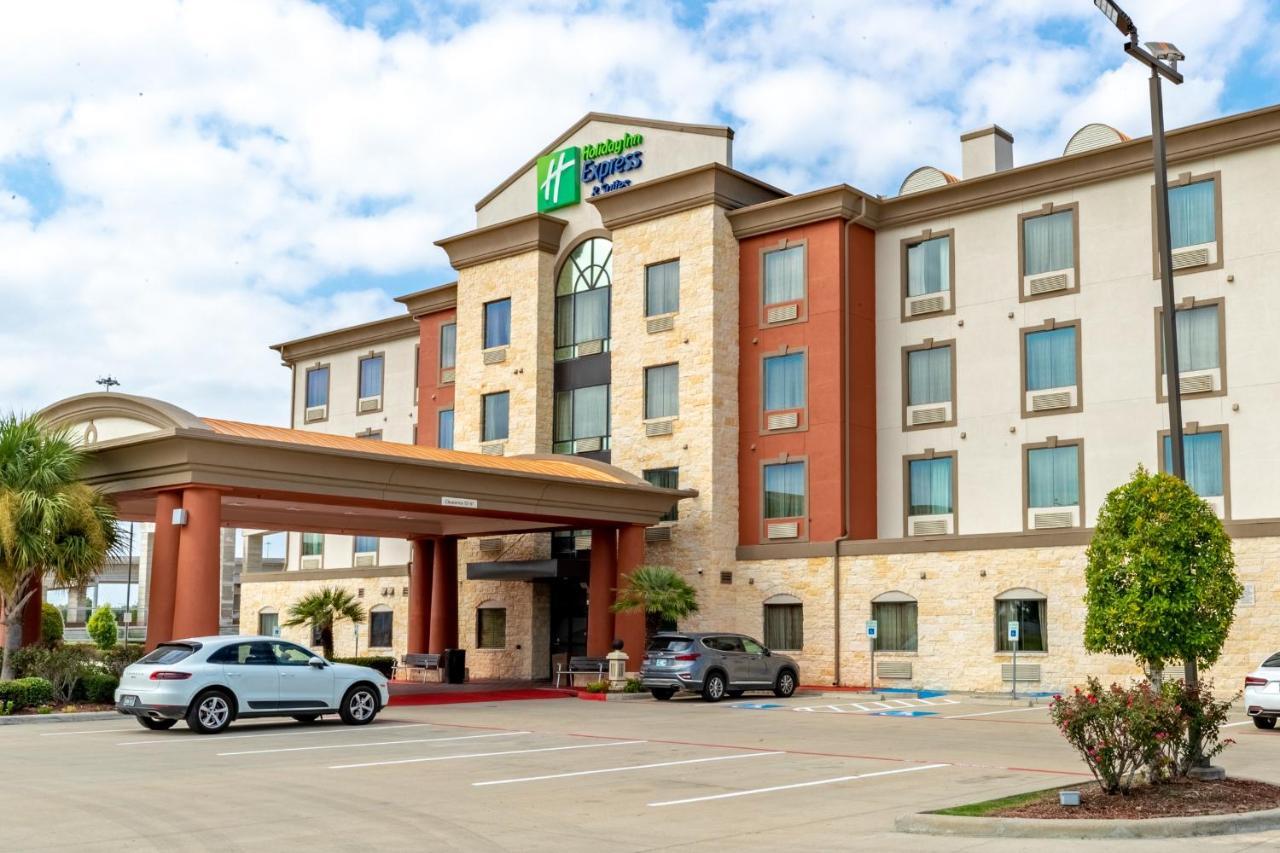 Express & Houston South - Near By Ihg Hotel