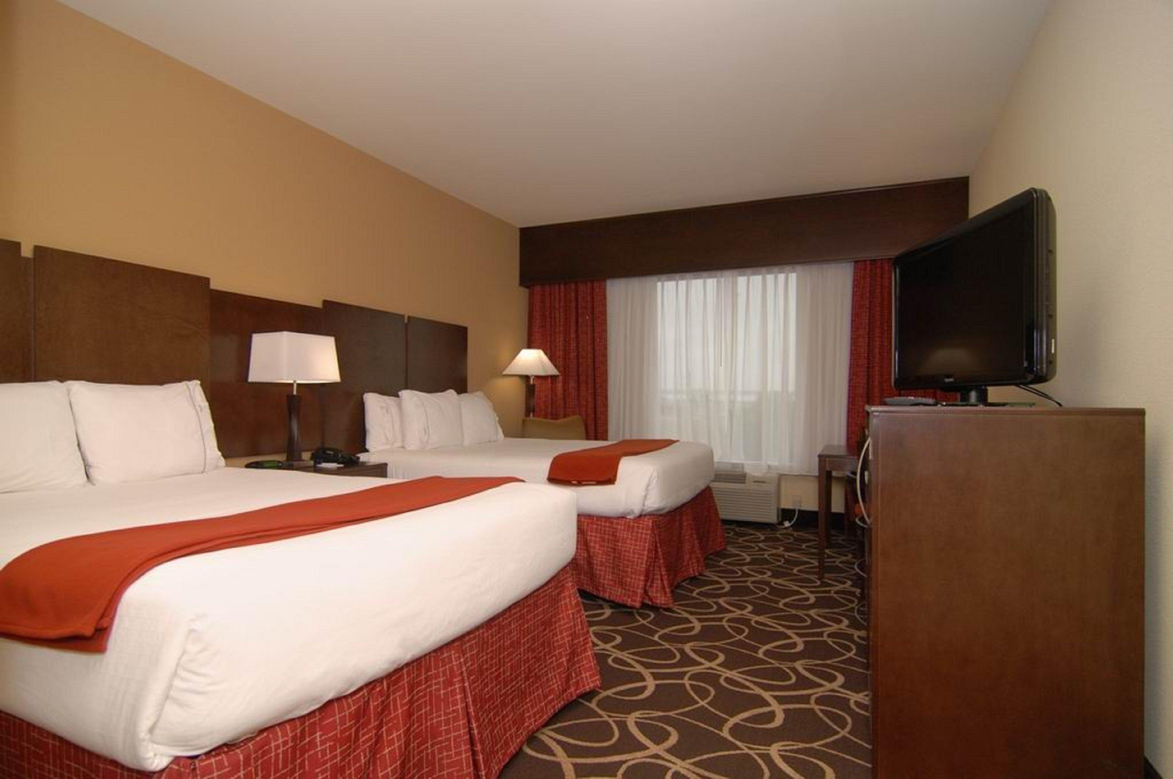 Express & Houston South - Near By Ihg Hotel 2*
