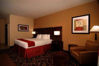 Express & Houston South - Near By Ihg Pearland